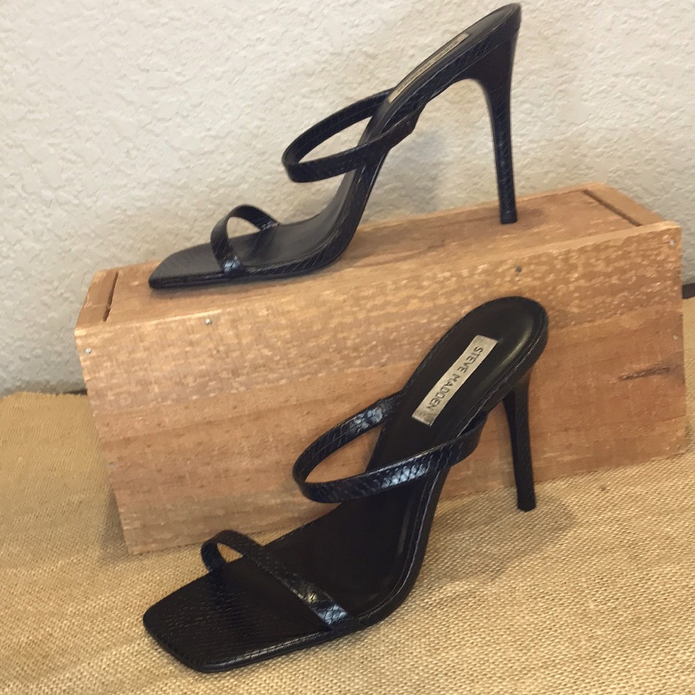 Steve Madden strappy black heels